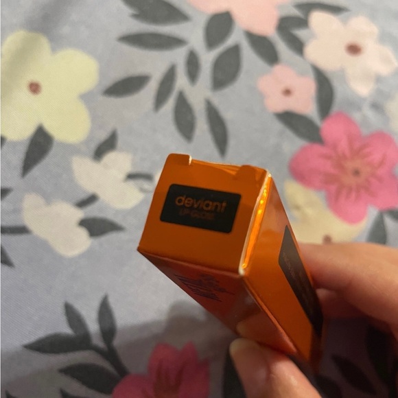 Melt Cosmetics Deviant Metal Lipgloss
New - Picture 4 of 4